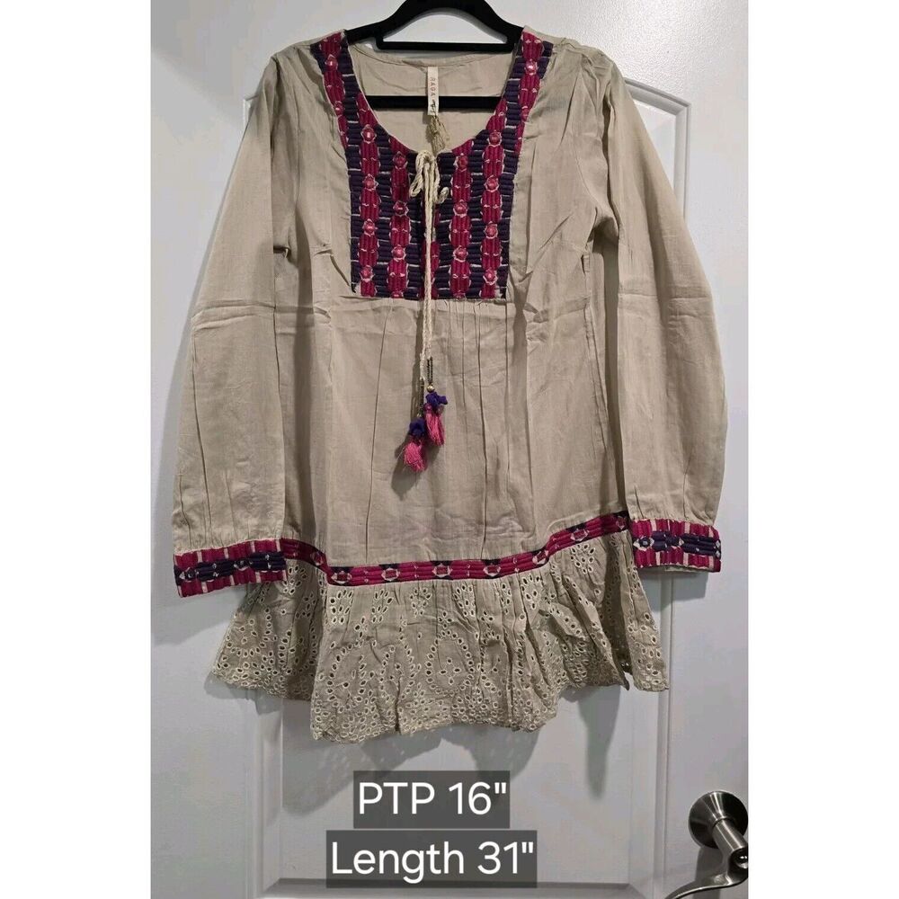 Raga‎ Anthropologie Embroidered Top Tassles Sequin And Eyelet Detail Small NWT